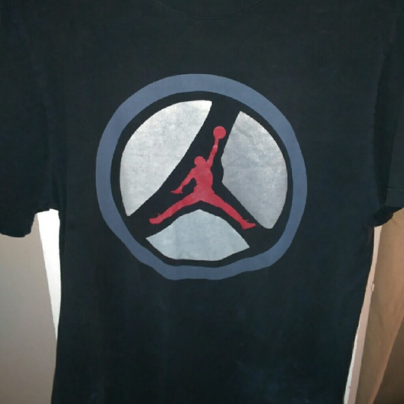 Mens jordan shirt
