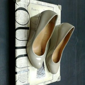 Tan Patent Leather Pumps