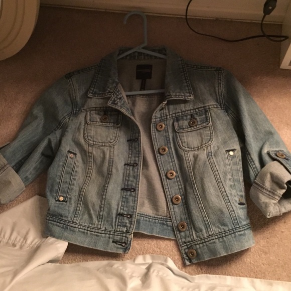 Jean jacket - Picture 2 of 3