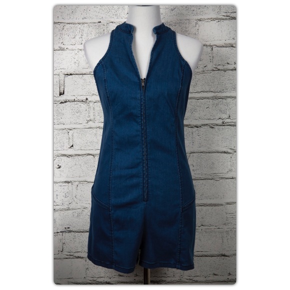 Guess Bay Window Wash Windsurf Romper - Picture 2 of 3