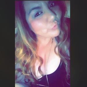 Meet your Posher, Alexia