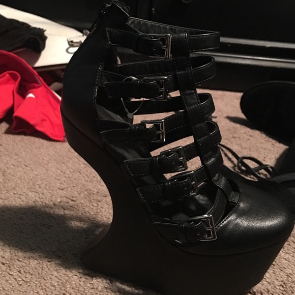 High heel shoe from H&M