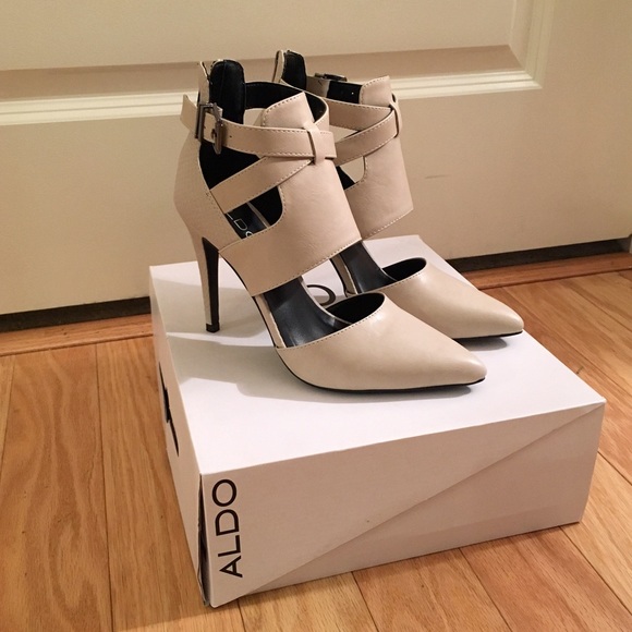 🔸HP🔸NWT ALDO 💋 "PEAT" ANKLE CUFFED HEEL