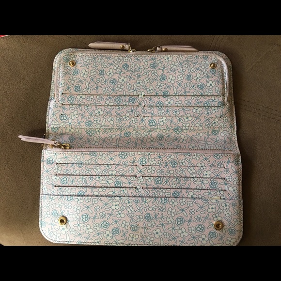 Authentic Insolite Louis Vuitton Wallet.. - Picture 1 of 4