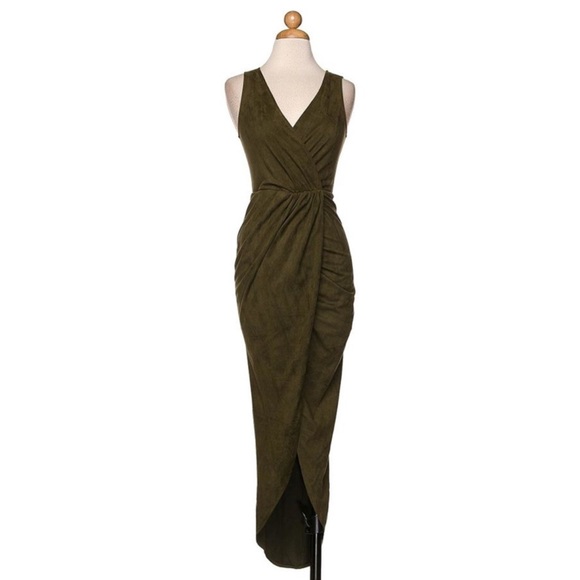 Shop Luxury In A Bags 2016 Fall Collection - Picture 2 of 3