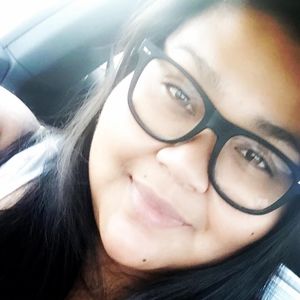 Meet your Posher, Simone