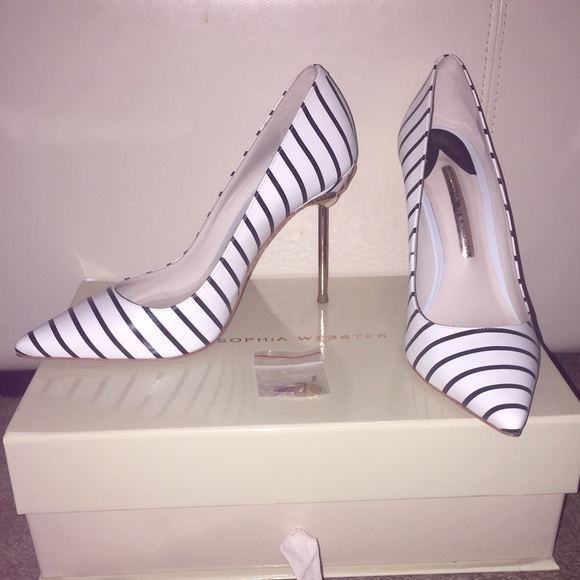**SOLD** Sophia Webster pointed heel/pumps
