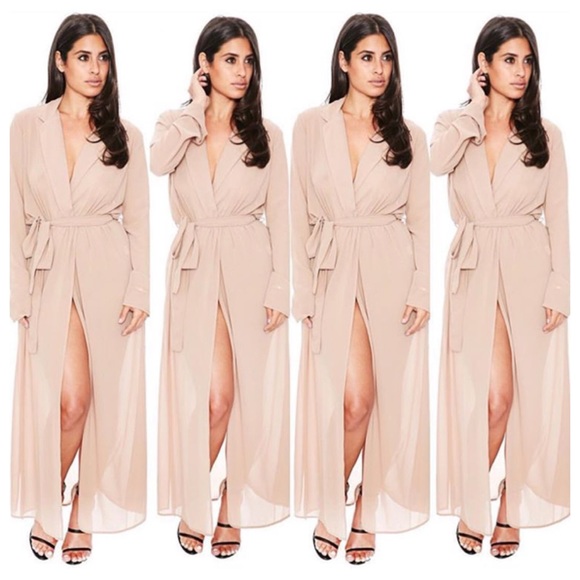 Pretty in nude color 😍 also in black color