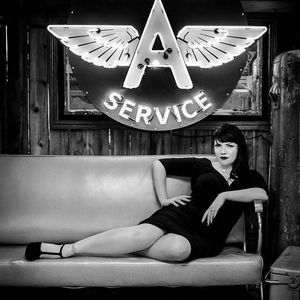 Meet your Posher, Aven