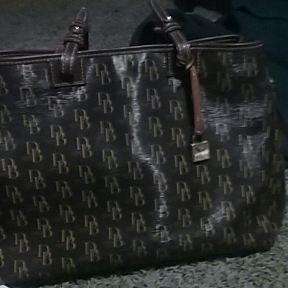 Dooney and bourke collete tote