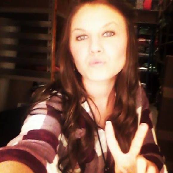 Meet your Posher, Rachel - Picture 3 of 3