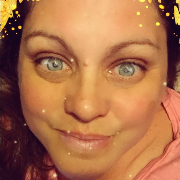 Meet your Posher, Stazia - Picture 1 of 1