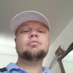 Meet your Posher, Travis