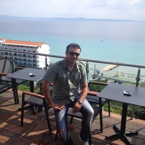 Meet your Posher, Vasilis