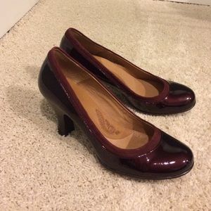 Wine colored Sofft 2 inch heel size 8