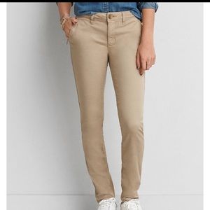 🎉PRICE DROP🎉NWT AE Twill Skinnies