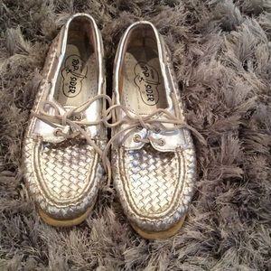 Metallic sperrys