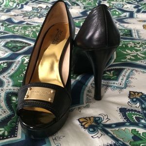 MK Stiletto Peep Toe