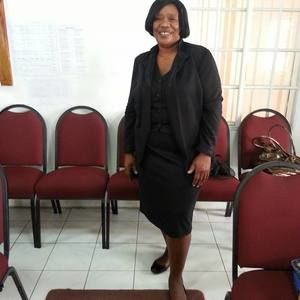 Meet your Posher, Valrie