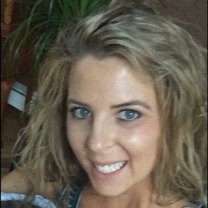 Meet your Posher, Karissa