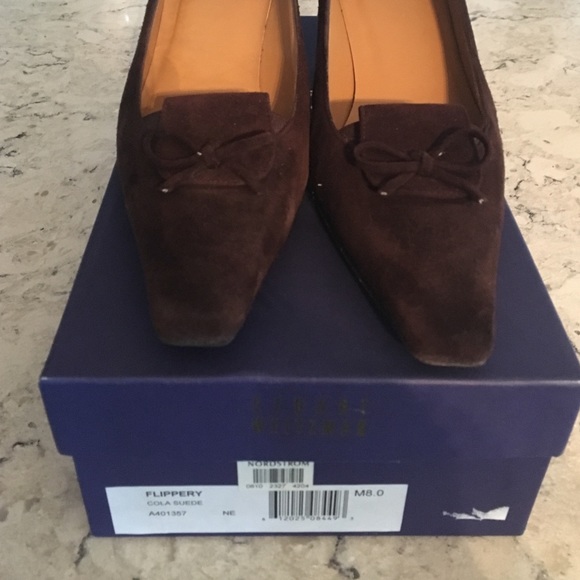 STUART WEITZMAN suede bow heels - Picture 2 of 4