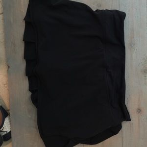 Lululemon black athletic skirt