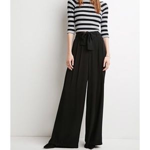 F21 Black wide legs pants