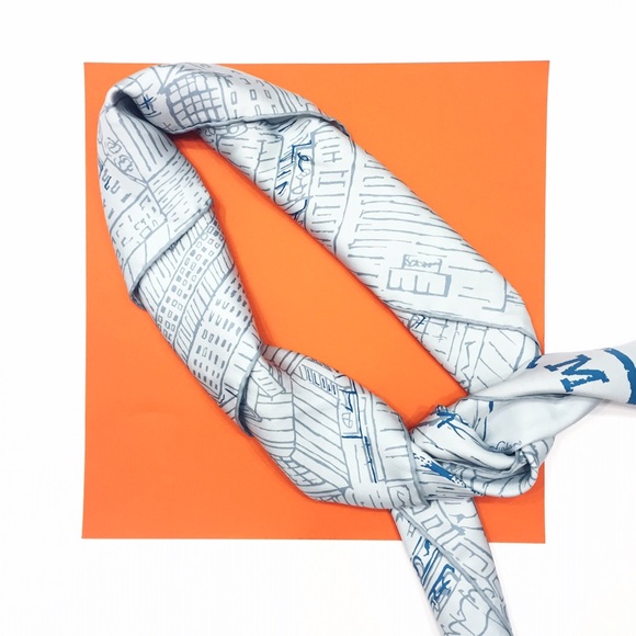 *SOLD* Hermès RARE scarf.