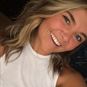 Meet your Posher, Carly