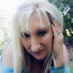 Meet your Posher, Sherry