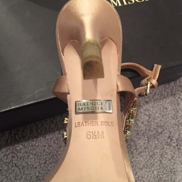 ⛔️SOLD⛔️Badgley Mischka Kallan ankle strap sandals - Picture 3 of 5