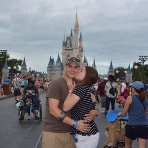 Meet your Posher, Dom