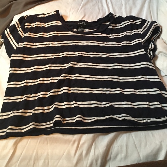 Rue 21 shirt