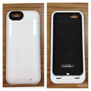 White Mophie Case for iPhone 6/6S