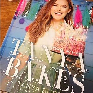 Tanya Bakes by Tanya Burr
