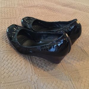 🍁FINAL🍁 Tory Burch patent leather wedge 8.5