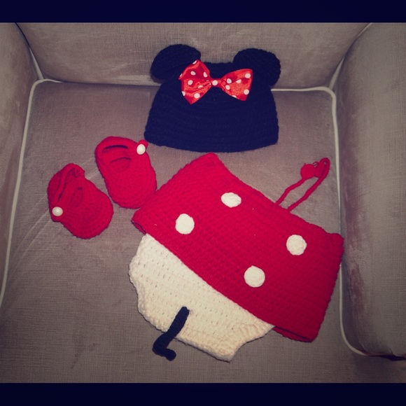 Infant Minnie Mouse Crochet outfit