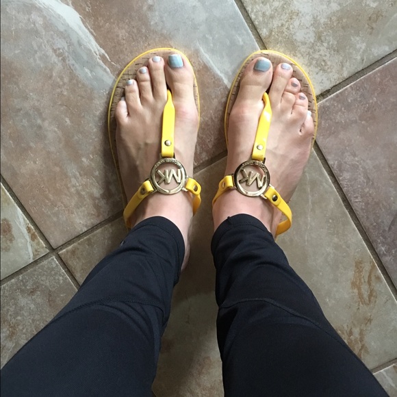Authentic michael kors flip flop sandals