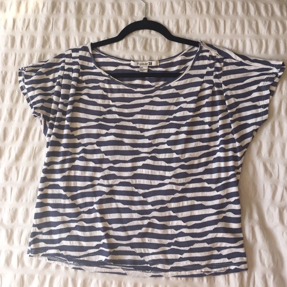 Graphic crop top