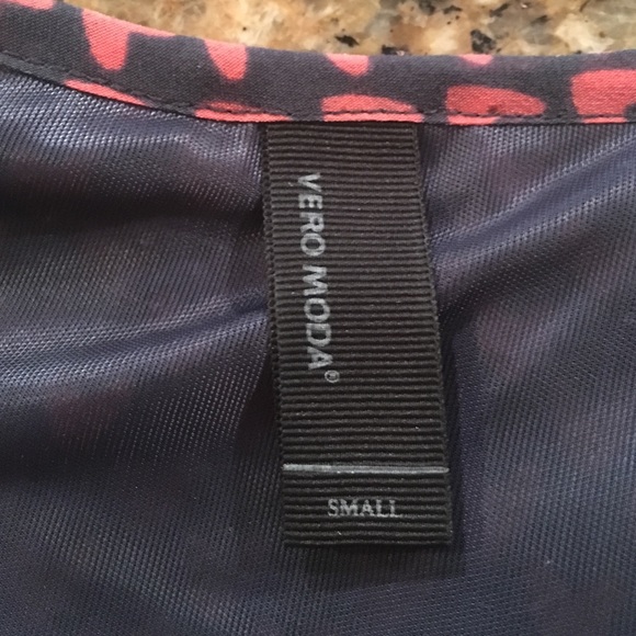 Fall top - Picture 2 of 3