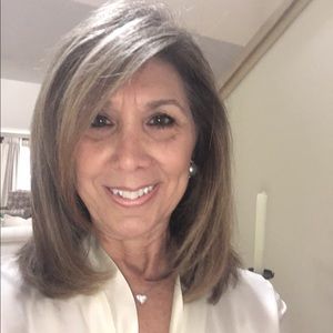 Meet your Posher, Nancy