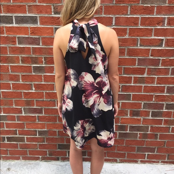 Floral Dress with back tie - Picture 2 of 2