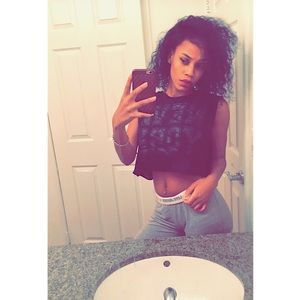 Meet your Posher, Terra