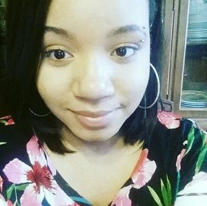 Meet your Posher, Alana