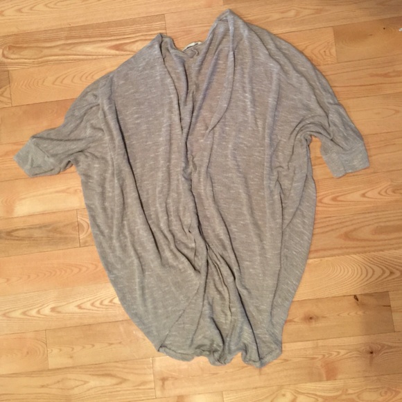 Relaxed fit sweater