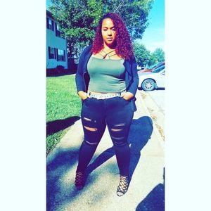 Meet your Posher, Devonne