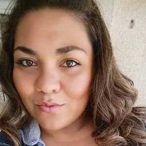 Meet your Posher, Alma