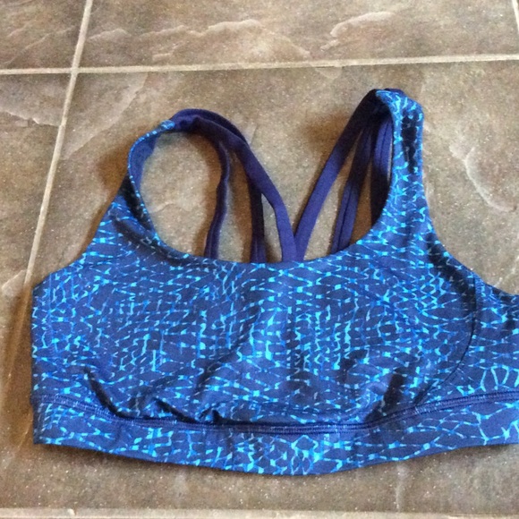 Lululemon Sports bra