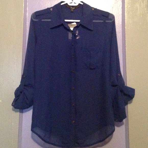 Guess casual button down blouse