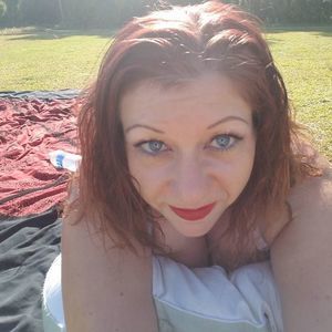 Meet your Posher, Alyson